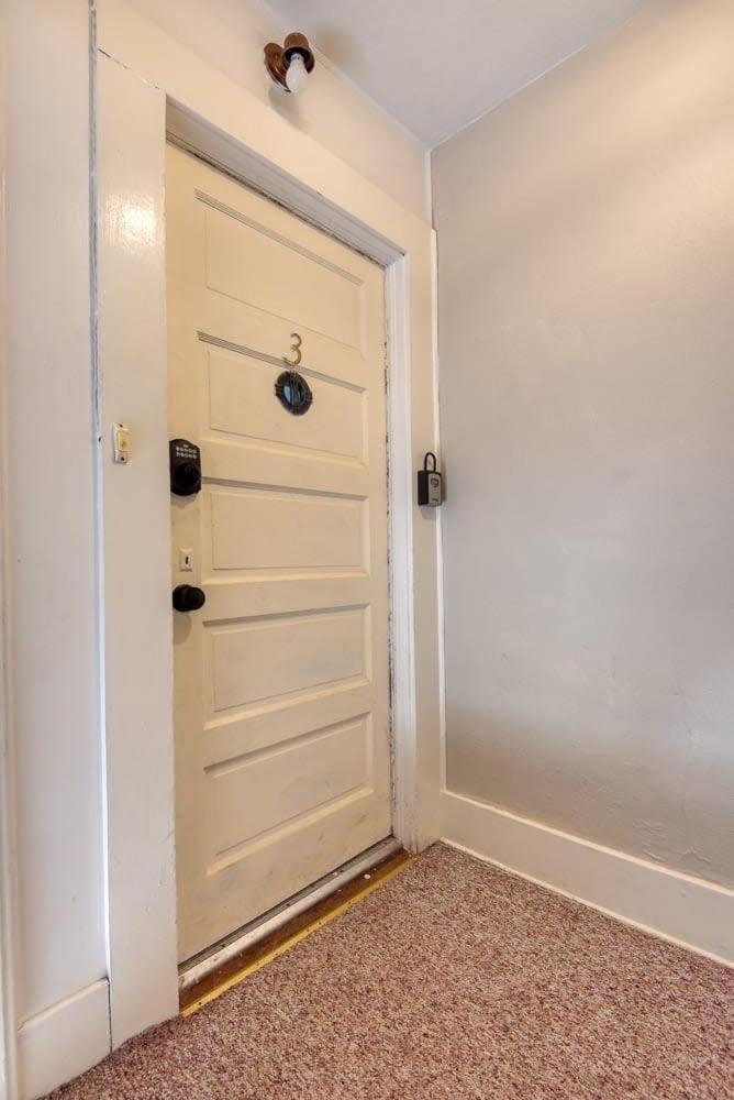 #Stayinmydistrict Historic Apartment Near Downtown Coos Bay Εξωτερικό φωτογραφία