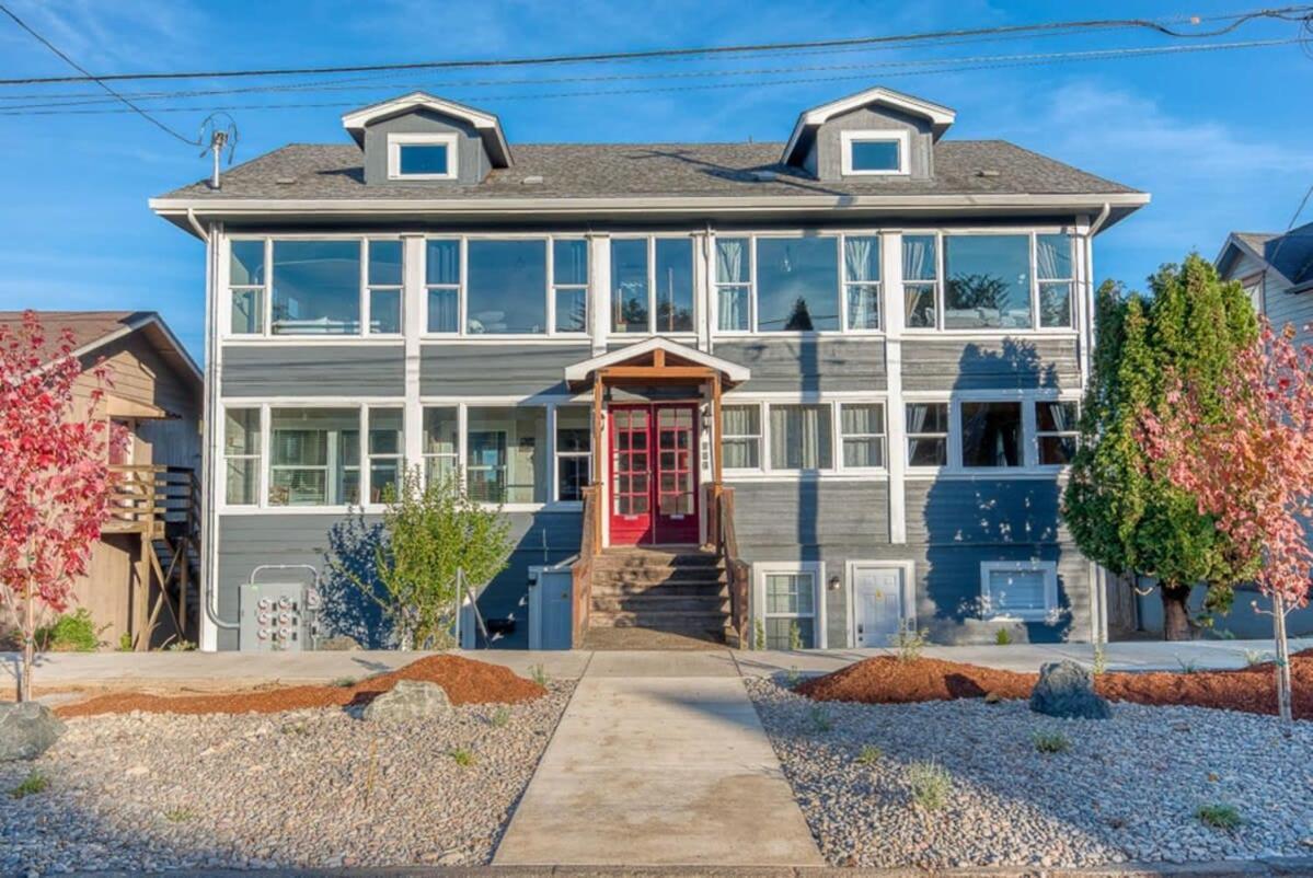 #Stayinmydistrict Historic Apartment Near Downtown Coos Bay Εξωτερικό φωτογραφία